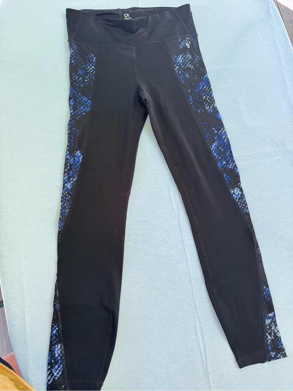 GAP Black Leggings with Blue Snake-Print Side Panels